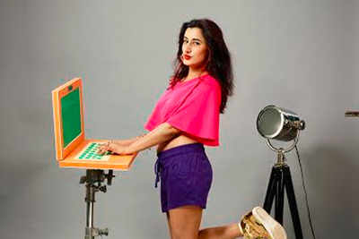 Saloni Chopra gets shy while shooting intense intimate scenes
