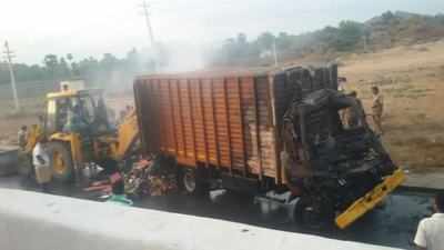 Driver charred to death after parcel van catches fire in Tamil Nadu