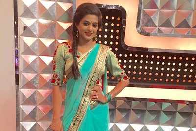 India is not safe for girls, says Priyamani