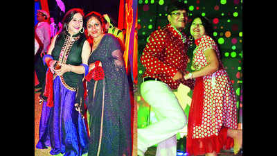 Retro themed party held at JCI Kanpur