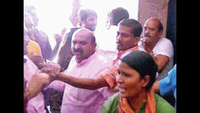 Caught on camera: Corporators thrash mayor