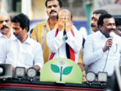 Jayalalithaa spends a quiet day at home