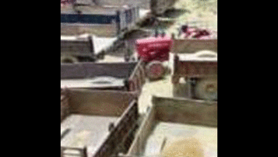 10 held, 33 trucks seized in crackdown on illegal mining