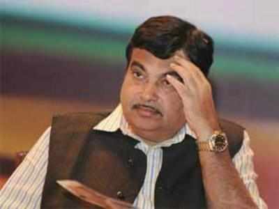 Road consultants to be blamed for crashes: Gadkari