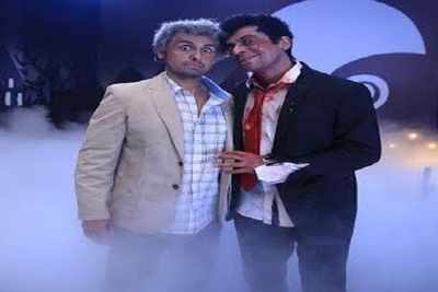 Sunil Grover comes back from the dead for Sonu Nigam