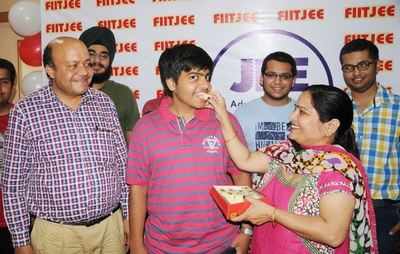 CBSE 2006 topper scolded by his parents for having scored lesser marks than 2016 topper
