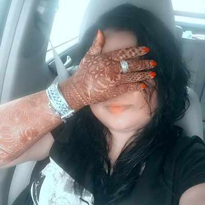 Bharti Singh shows off her mehendi, is marriage on the cards?