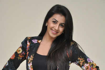 Nikki Galrani to play a customs officer