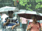 Mercury dips after rains lash Delhi