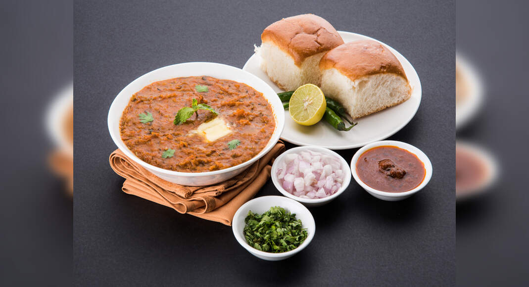 Pav Bhaji Recipe: How to make Pav Bhaji Recipe at Home | Homemade Pav Bhaji Recipe - Times Food
