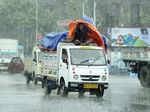 Heavy showers lash Kolkata