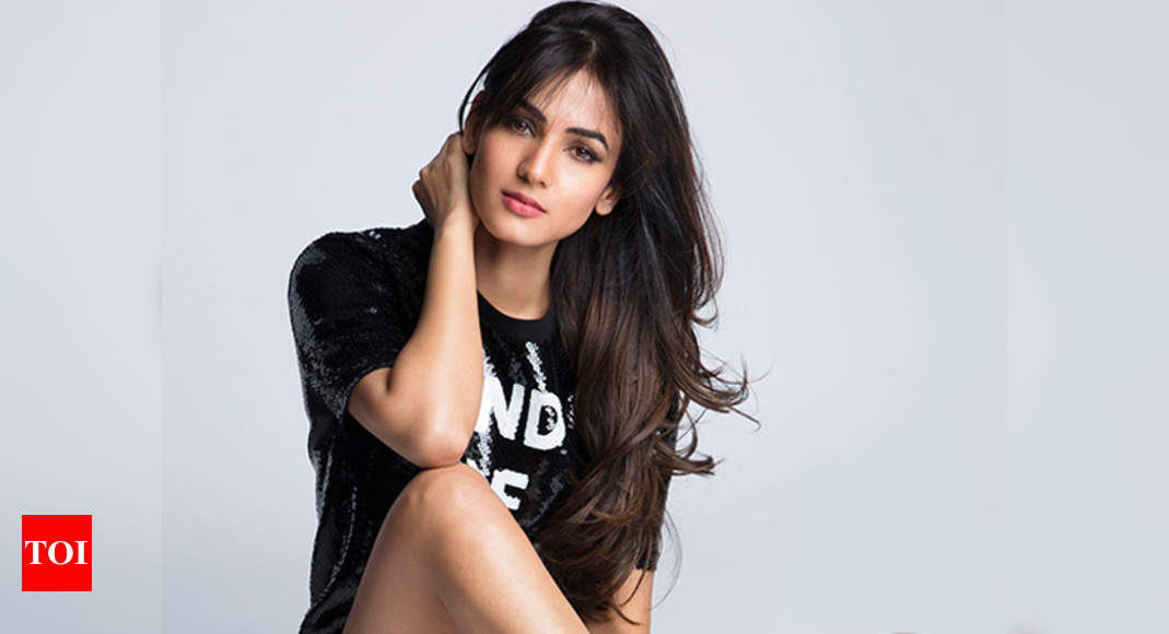 Here is how Jannat actress Sonal Chauhan kick starts her mornings