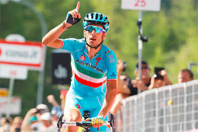 Nibali wins Giro stage 19; Chaves takes pink after Kruijswijk's crash