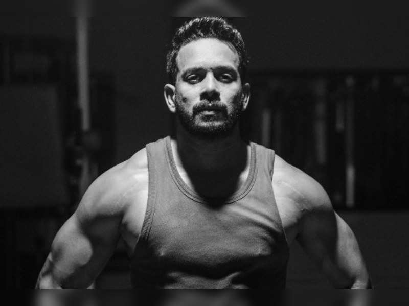 Kadugu: Bharath beefs up to play a boxer in Kadugu | Tamil Movie News ...