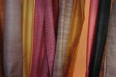 Khadi units’ sales soar 14% to Rs 37,935 crore