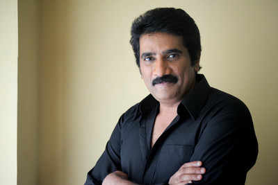 Rao Ramesh may be a character artiste, but he wants audiences to clap and whistle for him!