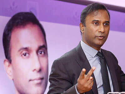 Is Peter Thiel funding Dr Shiva Ayyadurai's $35 million lawsuit against Gawker?