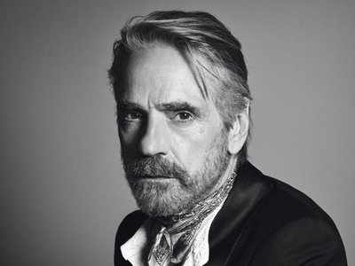 Jeremy Irons enjoys meeting other celebrities | English Movie News ...