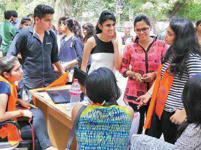 Student To Du Help Desk 50 Pe North Campus Mein Admission