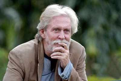 Tom Alter quits, FTII requests him to reconsider move