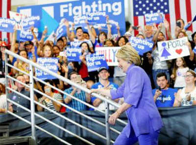 Clinton hopes to clinch Democratic nomination