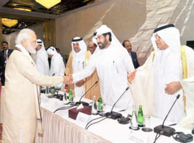 PM Modi attends round-table meeting with Qatari business leaders