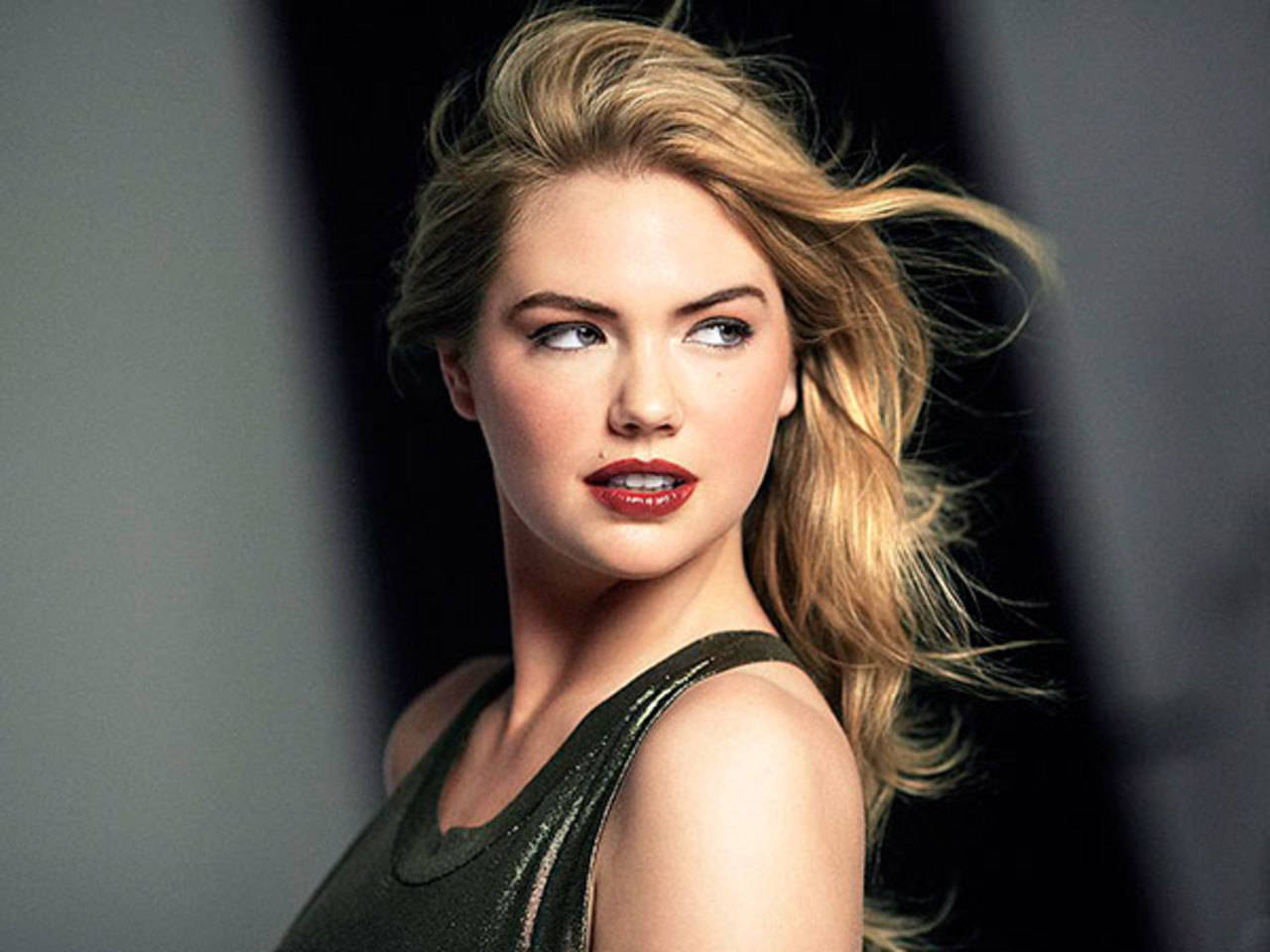 Kate Upton returns to modelling