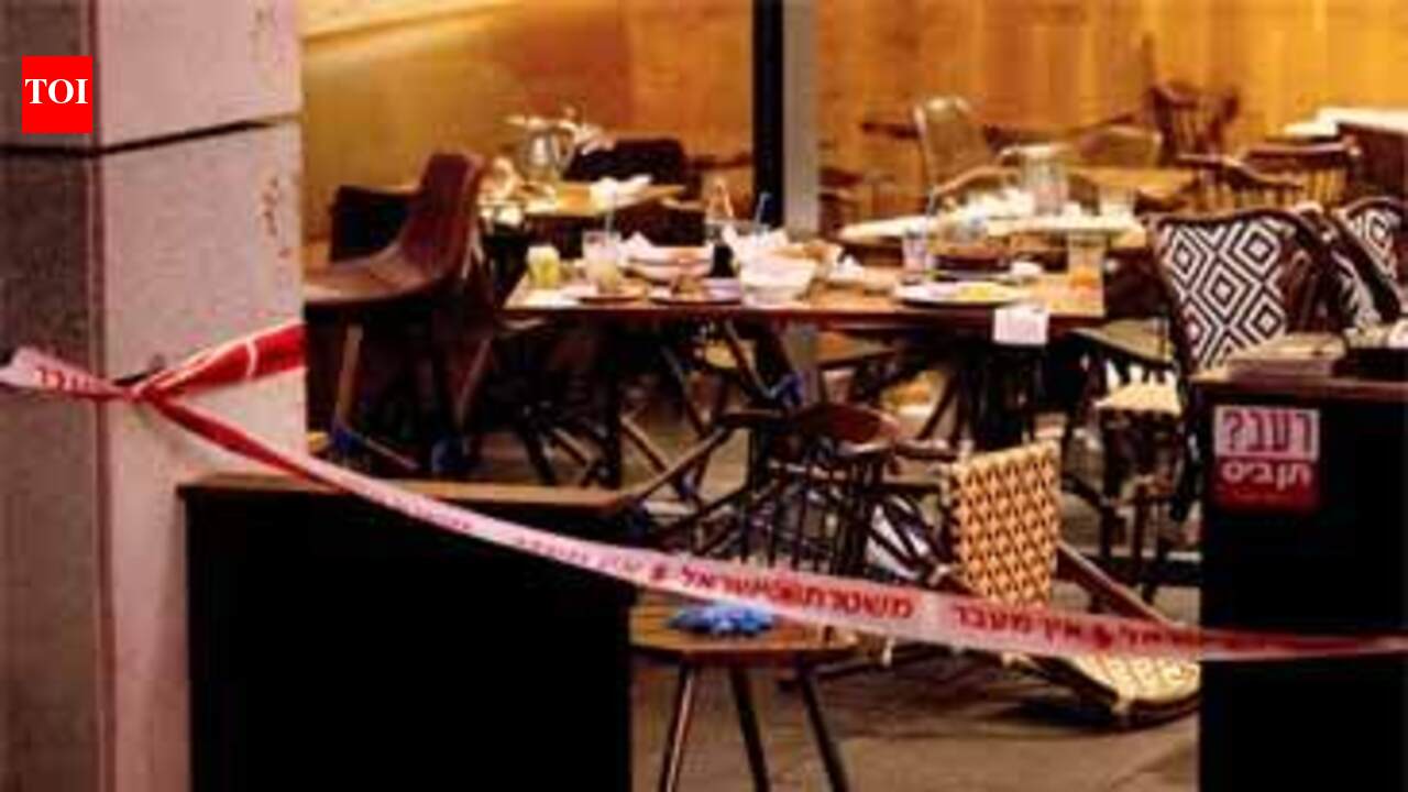Israel: Four people killed in Tel Aviv shooting