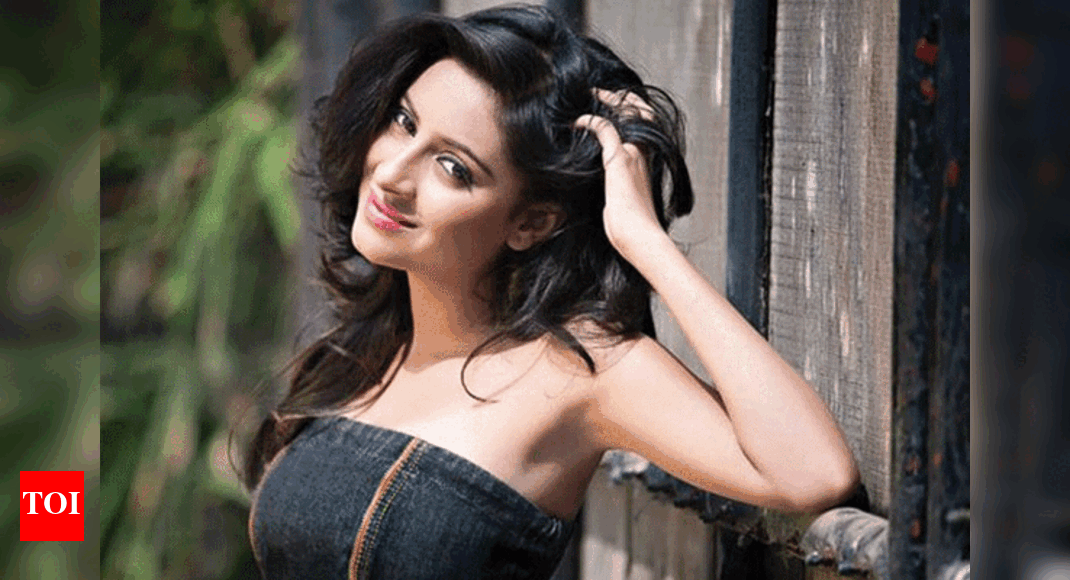 Pratyusha's parents launch signature campaign for CBI probe - Times of ...