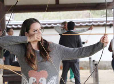 Evelyn Sharma to train in archery