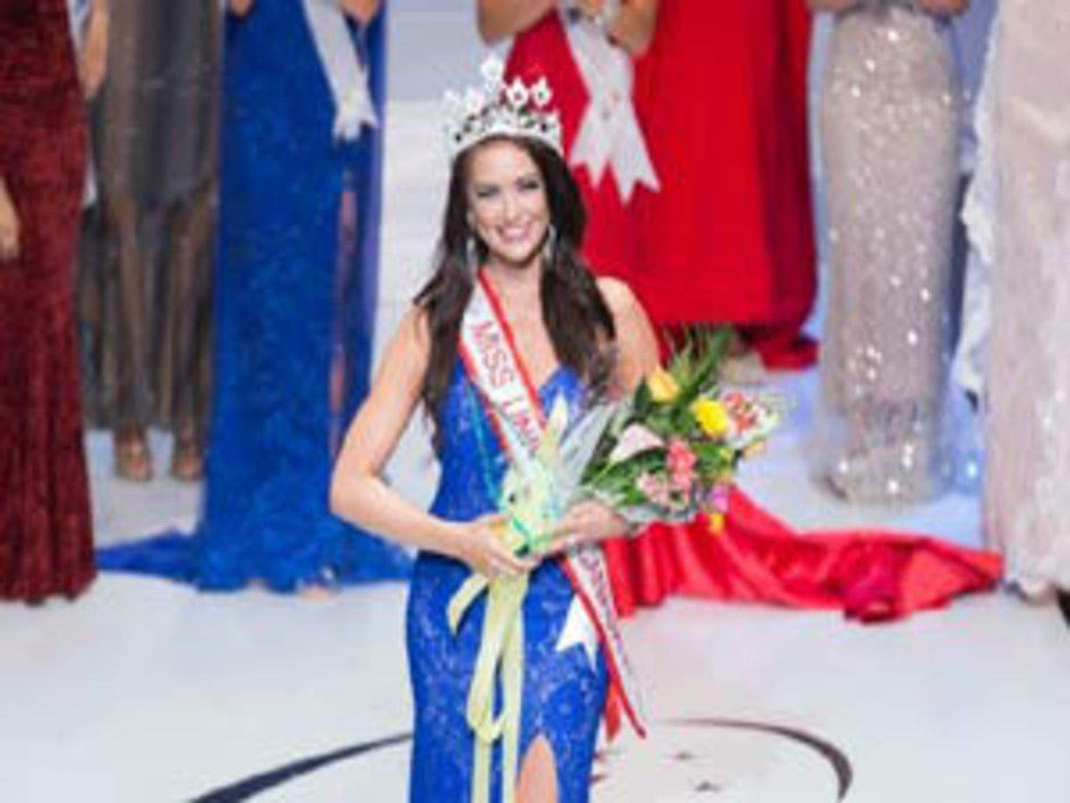 Siera Bearchell is Miss Universe Canada 2016