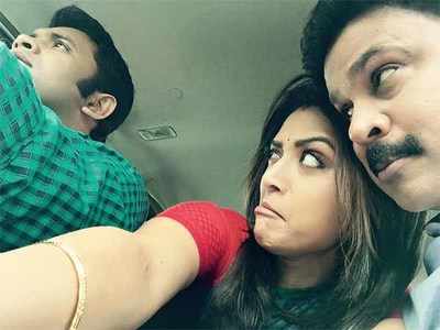 Aju's quirky snap with Dileep and Mamtha