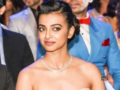 Radhika Apte's parents are her latest fans