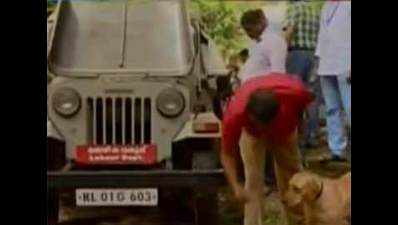 Bomb explodes inside a jeep at Kollam collectorate