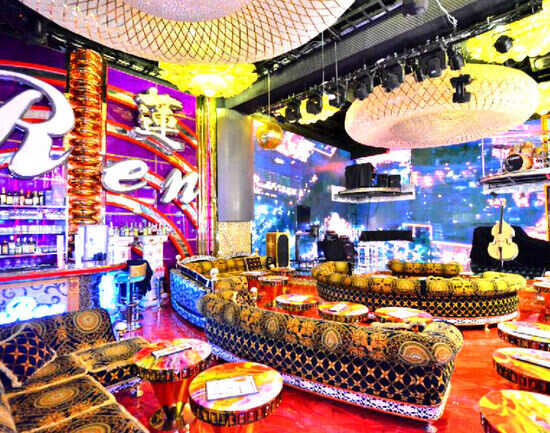 Craziest dinner ideas and venues