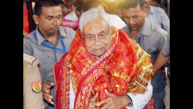 Bihar CM calls for 'Sangh-mukt Bharat' and 'Sharab-mukt Samaj'
