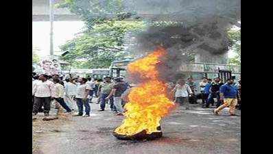 K'taka cabinet reshuffle sparks protests, violence