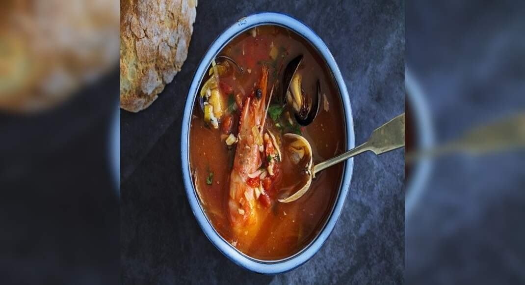 Pineapple Seafood Soup Recipe: How to Make Pineapple Seafood Soup Recipe | Homemade Pineapple Seafoo