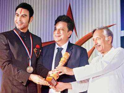 Sandip Soparrkar receives national honour