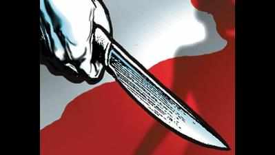 Ujjain patwari stabbed
