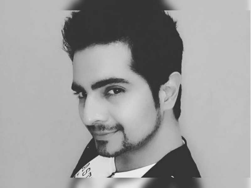 Karan Mehra's makeover post 'Yeh Rishta Kya Kehlata Hai', see pics - Times of India Karan Mehra's makeover post 'Yeh Rishta Kya Kehlata Hai', see pics - Times of India