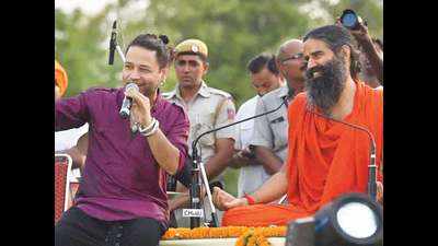 Kailash Kher’s day of yoga with Ramdev on Rajpath