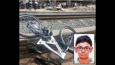 14-yr-old killed after being hit by train