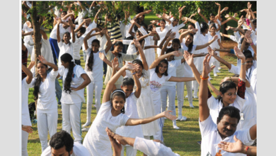 DK resonates to charm of Yoga Day