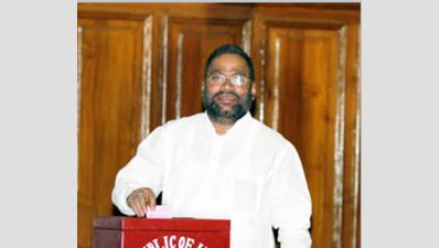 BSP general secretary Swami Prasad Maurya quits party; Mayawati says good riddance