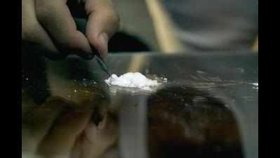 CBN recovers heroin of Rs 57 lakhs in Varanasi