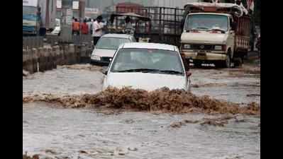 Gurgaon gets rain-ready: Huda and MCG told to clear drains