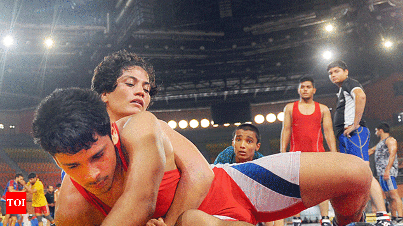 Kushti queens put men on the mat - Times of India