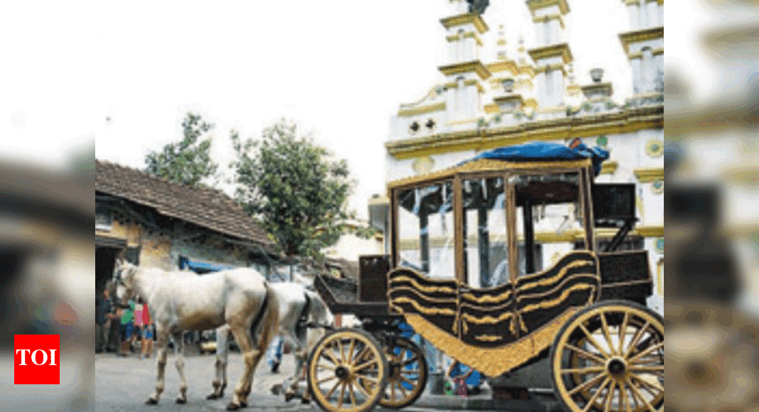 An AC horse carriage.... How cool is that! Kolkata News Times of India