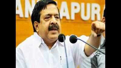Chennithala visits Athirappilly hydel project